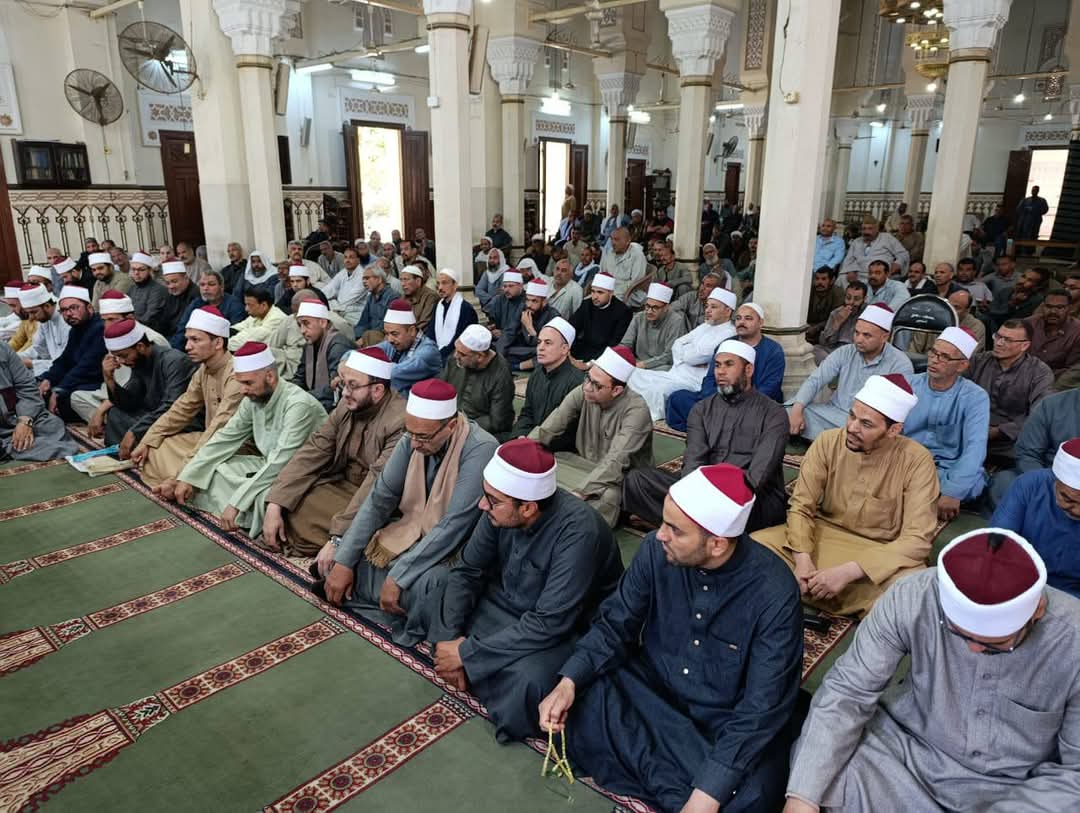وكيل أوقاف بالفيوم يلتقي أئمة والعاملين بإدارتي بندرأول وثان لمناقشة تطوير العمل الدعوي والإداري