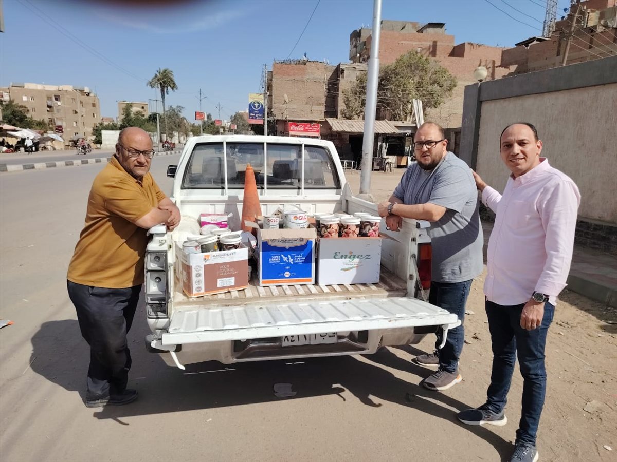 6 طن سناكس ومقرمشات مجهولة المصدر 482 عبوه بويات منتهية الصلاحية بالفيوم
