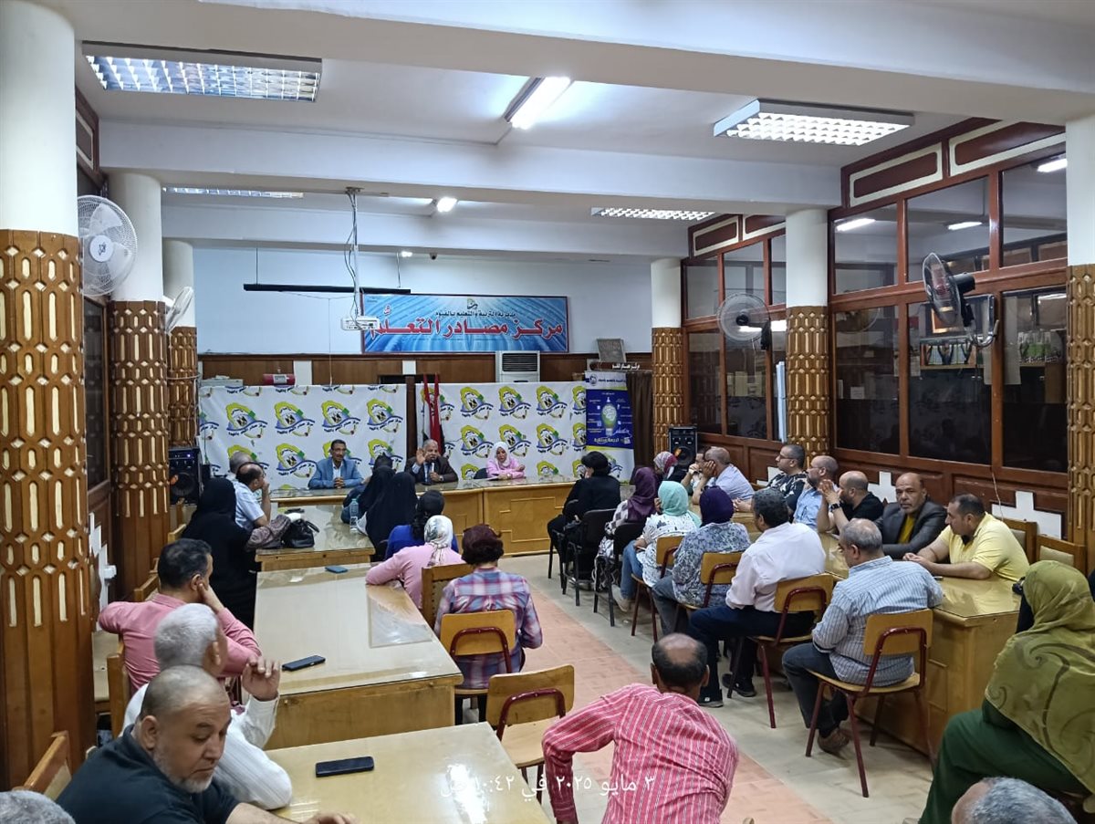 اجتماع لمديري المدارس المشاركة في التدريب العملي مواجهة الأزمات والكوارث صقر14