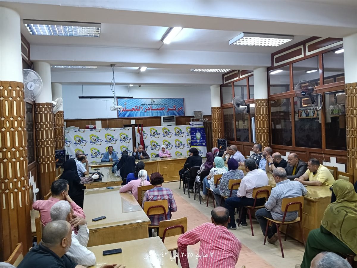 اجتماع لمديري المدارس المشاركة في التدريب العملي مواجهة الأزمات والكوارث صقر14