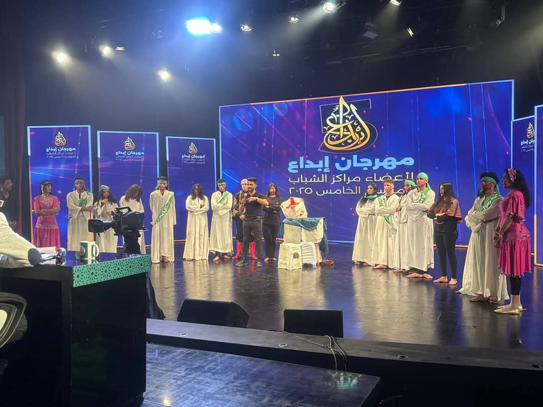 شباب الفيوم يزين مسرح الشباب والرياضة بلوحة