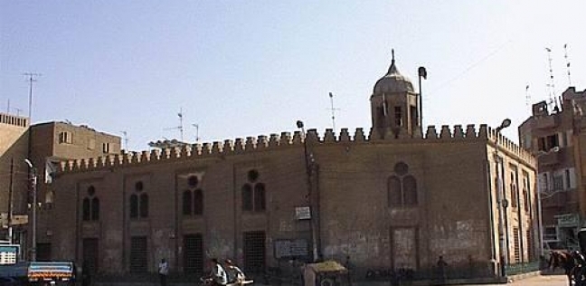 الشارع المعرش بالفيوم