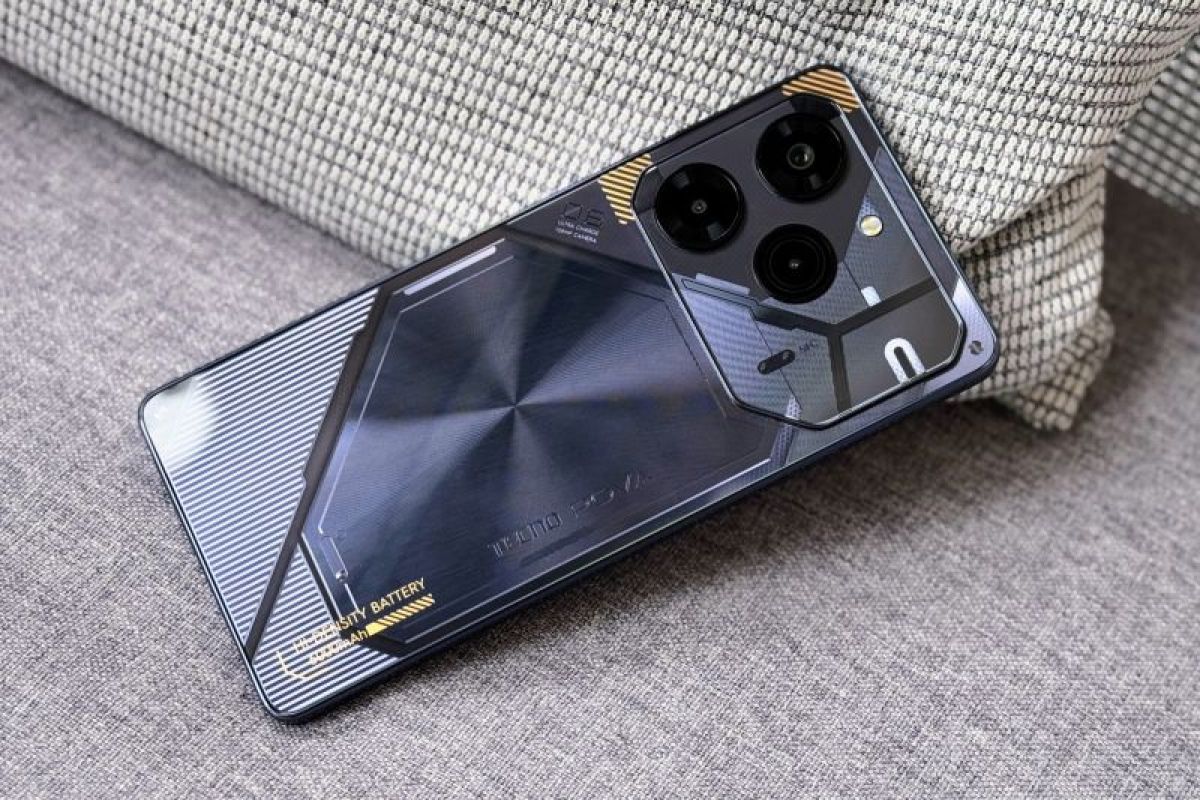 <strong>Tecno Pova 6 Pro</strong>