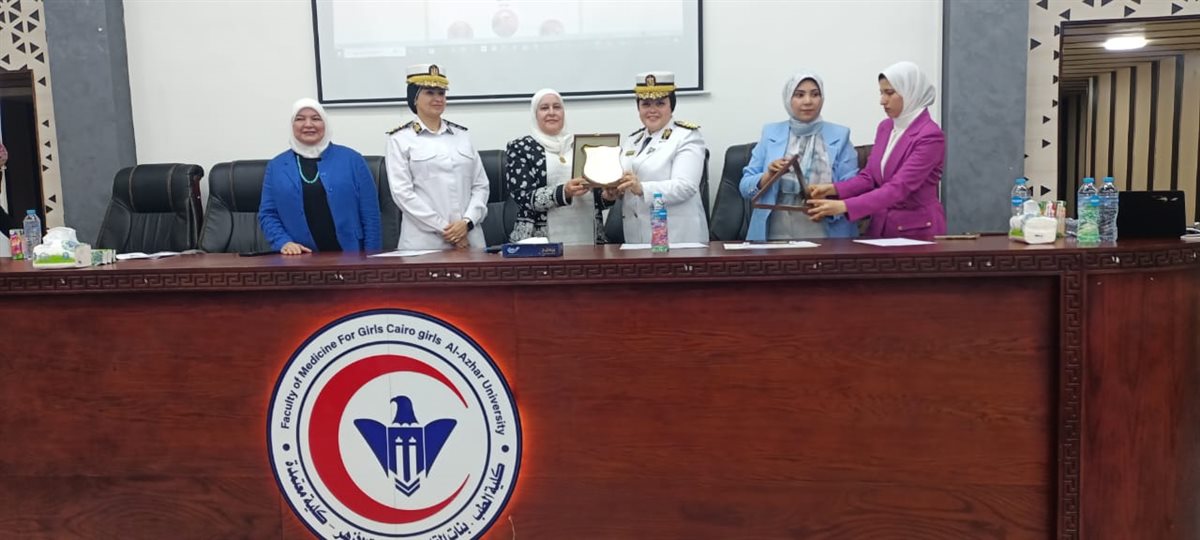 كلية التمريض للبنات بالقاهرة