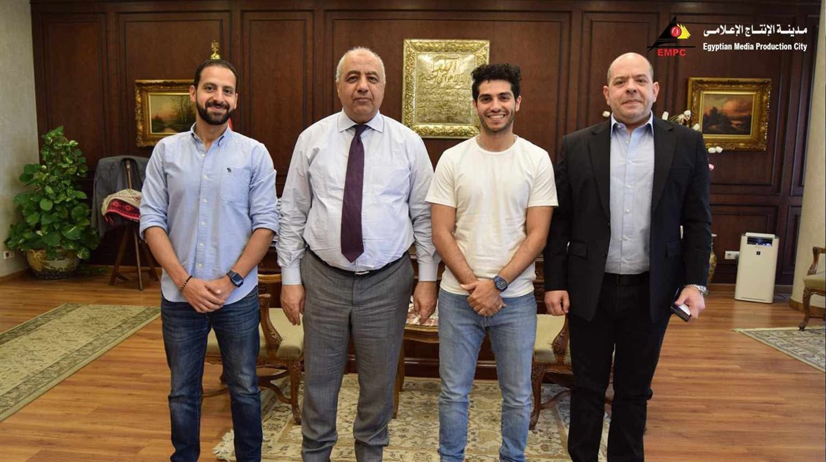 مينا مسعود يزور مدينة الإنتاج الإعلامي