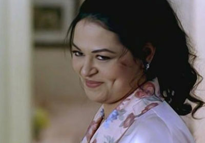 الفنانة نيفين مندور