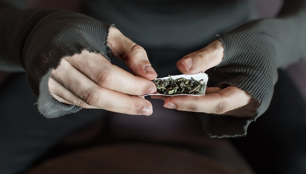 خطورة الماريجوانا على الجنين