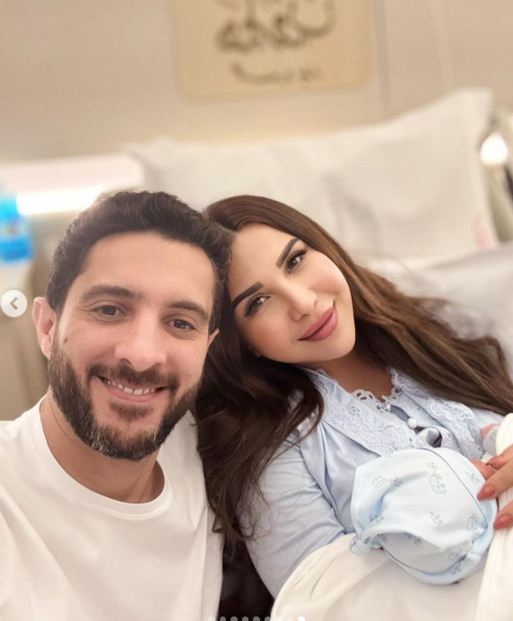 الإعلامية أميرة بدر تحتفل بمولودها الجديد