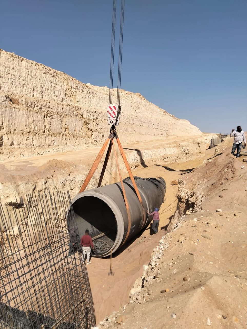 «القاهرة الجديدة».. استكمال أعمال البنية التحتية والتطوير الشامل بالمدينة