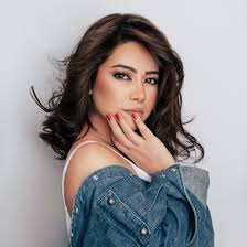 <strong>الفنانة شيرين عبد الوهاب</strong>