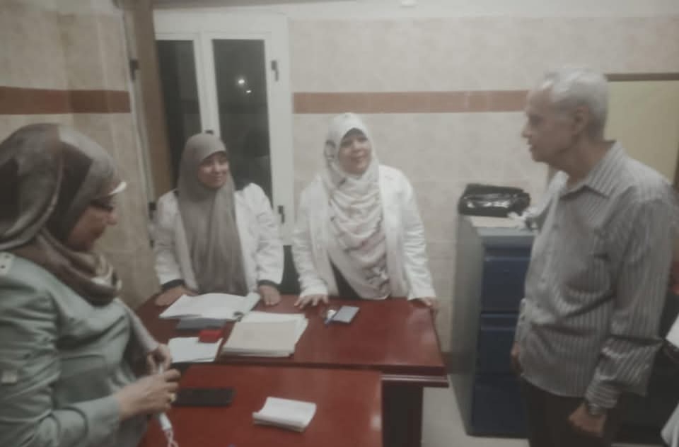مدير عام التأمين الصحى بالفيوم.. ويوصي بتسهيل حصول المرضى على خدمة طبية متميزة