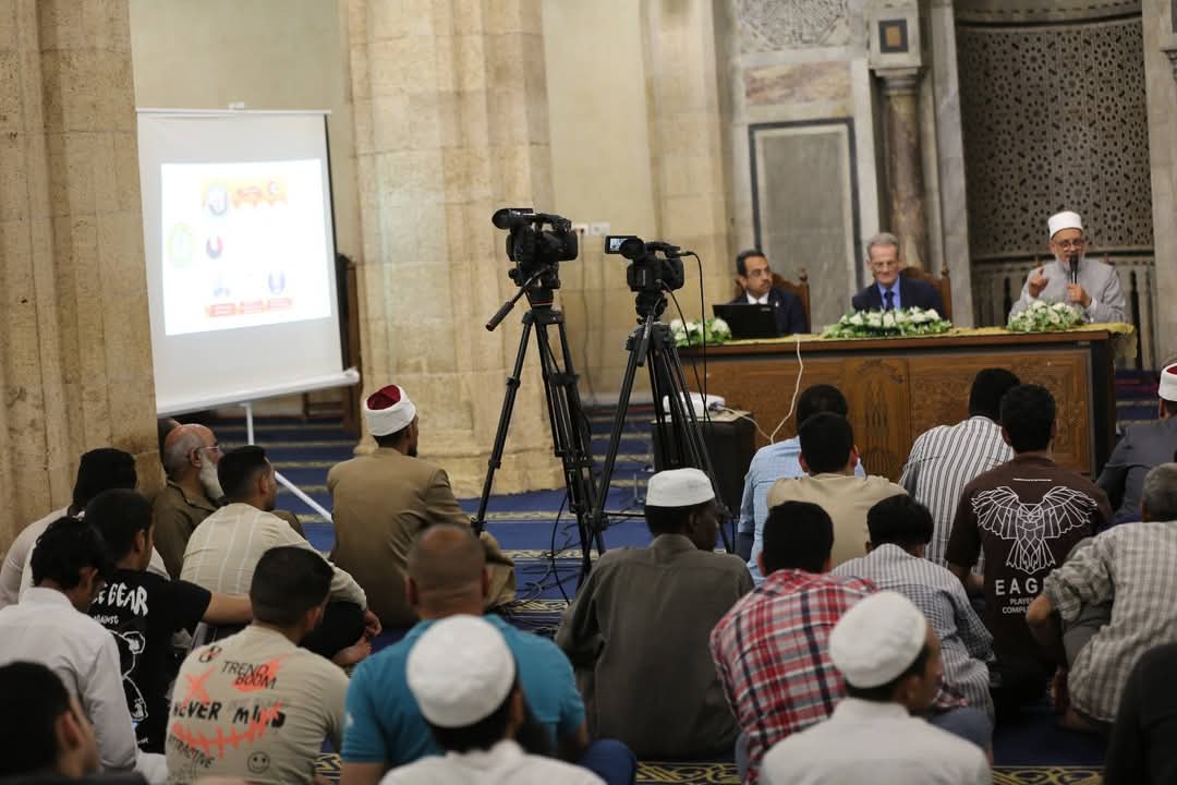 حديث القرآن الكريم عن اللبن