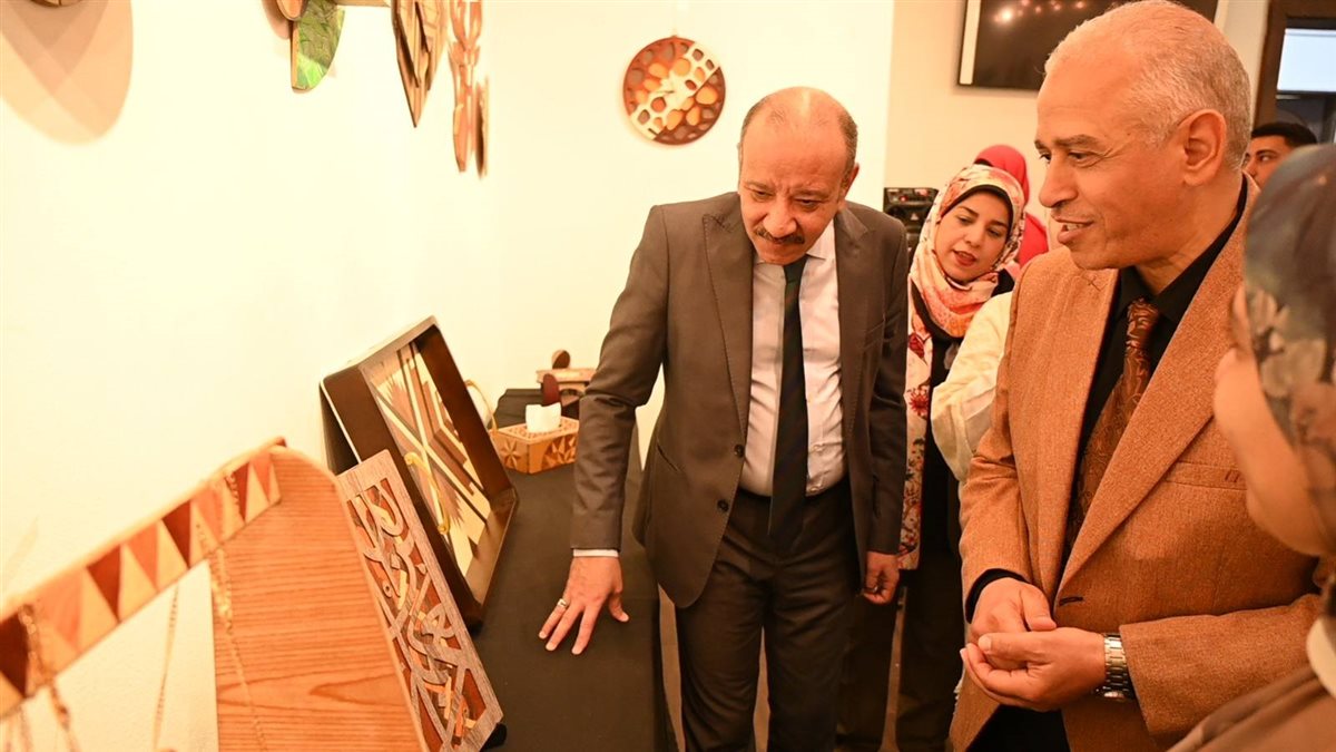 افتتاح المعرض الطلابي