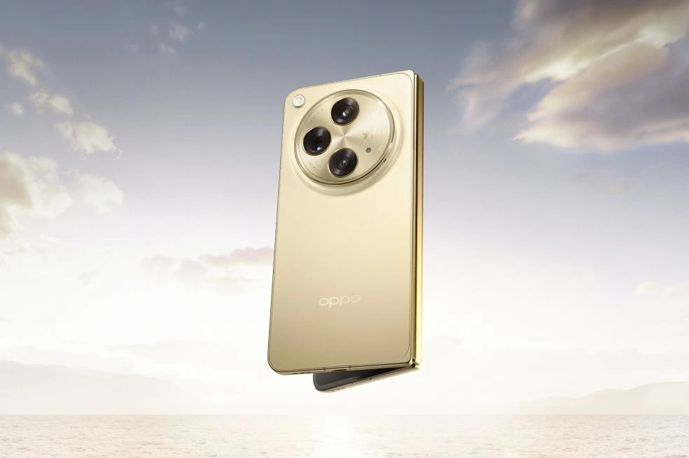<strong>هاتف OPPO Find N3</strong>