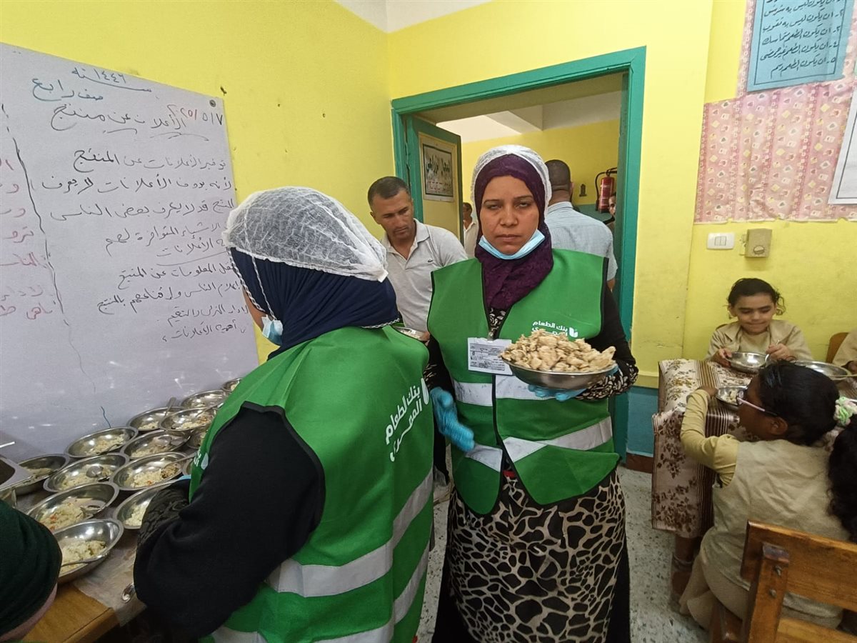 الفيوم أول مشروع الوجبة الساخنة بمدارس المرحلة الابتدائية بادارة غرب