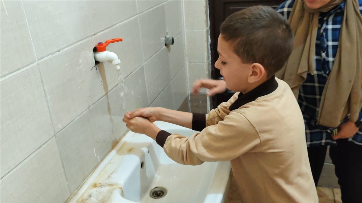 الفيوم أول مشروع الوجبة الساخنة بمدارس المرحلة الابتدائية بادارة غرب