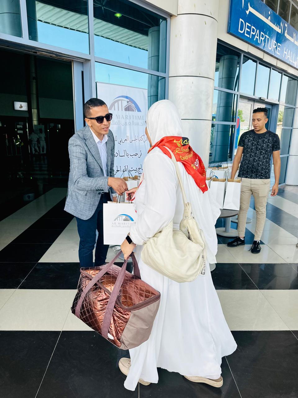أولى أفواج الحج البري من ميناء نويبع البحري