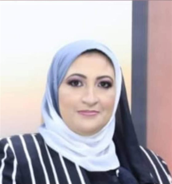 منال عبد الظاهر