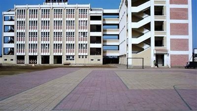 دماء فى الفصل .. تلميذ يتعدى على زميله بـ« خشبة» فى الهرم 