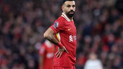 يتقدمهم محمد صلاح والساحر.. قائمة أبرز اللاعبين الذين تنتهي عقودهم صيف 2025