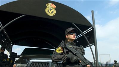  سائق متهور يقتل طفل ويصيب شاب بالمعادي والأمن يضبطه