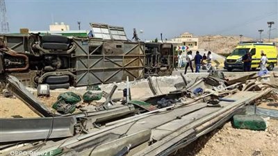 كانوا رايحين الشغل.. مصرع وإصابة ١٦ في إنقلاب أتوبيس على الطريق الاقليمى 