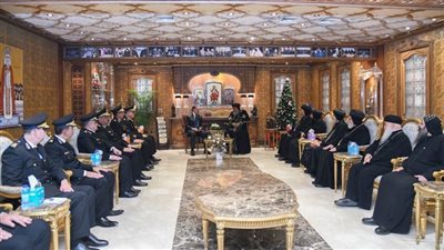 وزير الداخلية يهنىء البابا تواضروس الثانى بعيد الميلاد المجيد 