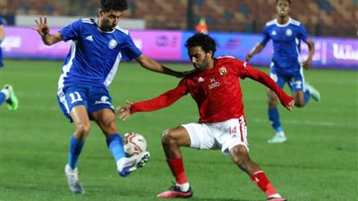 بالأسماء.. التشكيل الرسمى للأهلى وسموحة 