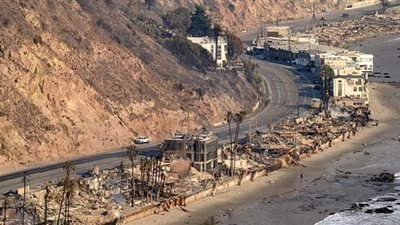 البيت المعجزة.. قصر وحيد لم يحترق في حريق ماليبو بـ لوس أنجلوس