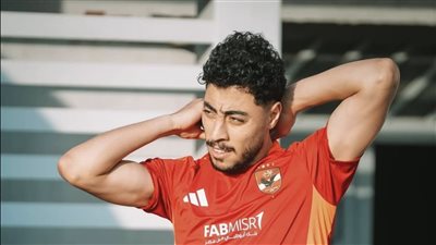 بعد رفضه التجديد للأهلي.. صحيفة قطرية تعلن انتقال أكرم توفيق للشمال القطري