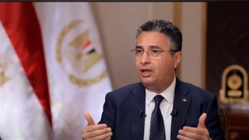 الدكتورشريف فاروق