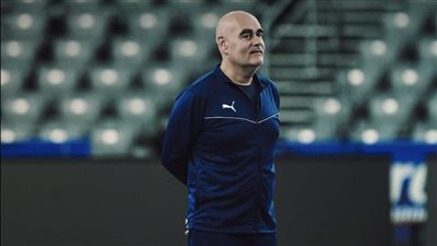 باستور يزيح الستار عن قائمة منتخب اليد لمواجهة أيسلندا ببطولة العالم 2025