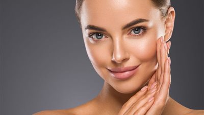 أفضل روتين للعناية بالبشرة استعدادًا للعيد.. إشراقة طبيعية وتوهج لا يقاوم