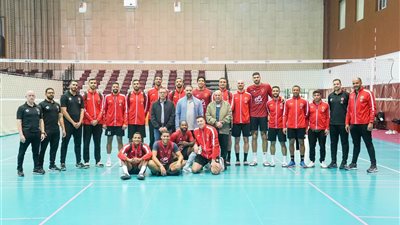 الأهلي يواجه السيب العماني بنصف نهائي البطولة العربية للطائرة