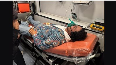 نقل المخرج إبرام نشأت إلى المستشفى بعد تعرضه لحادث |صورة