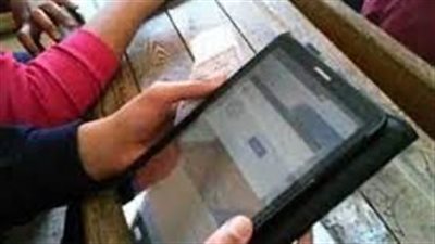 القضاء يبطل قرار التعليم بإعتبار التابلت عهدة شخصية
