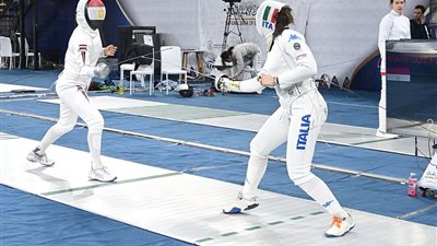 ناشئات مصر يقصن شريط كأس العالم لسيف المبارزة بالعاصمة الإدارية