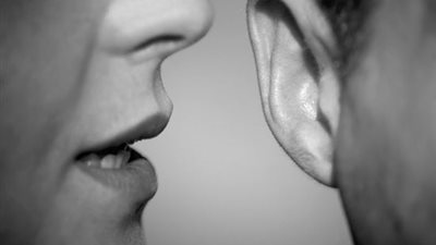 هل الحديث عن الظلم الواقع على الشخص يُعد غيبة؟ دار الإفتاء توضح