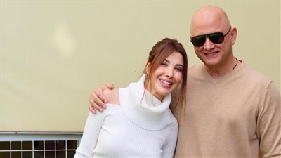 نانسي عجرم تحتفل مع فادي الهاشم ردًا على شائعات طلاقها| صور