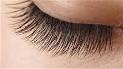 طريقة سهلة .. وصفات تطويل الرموش للبنات