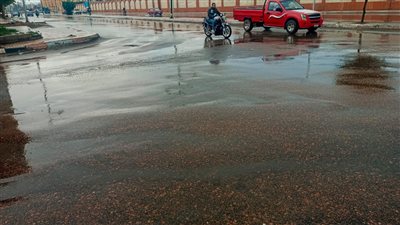 بالصور| أمطار غزيرة تضرب مدن وقري البحيرة... والمحافظة تعلن حالة الطوارئ 