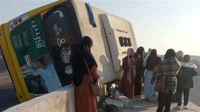 كانوا رايحين يمتحنوا دراسات عليا.. إصابة 4 طلاب في انقلاب أتوبيس بسوهاج