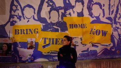 إسرائيل وحماس تحلان نزاع وقف إطلاق النار.. تبادل الأسرى يمضي قدما