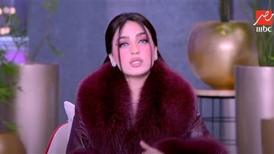 ياسمين عز في عيد الحب .. بلاش زواج الأيام كلها شبه بعضها ( فيديو)