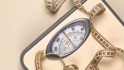 احذر من اتباع هذا النظام الغذائي... قد يصيبك بمرض مزمن خطير!