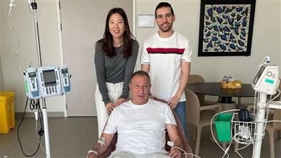 الصورة الأولى لرئيس النادى الأهلي خلال رحلة علاجه فى فرنسا