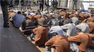 إحالة 5 جنود بـ جيش الاحتلال للتحقيق بتهمة إساءة معاملة معتقل فلسطيني