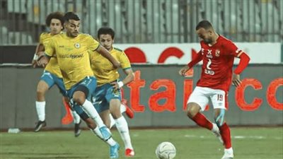 خليك كدة..أحمد شوبير ينفعل بسبب تأجيل الإسماعيلي التجديد للاعبي الفريق 