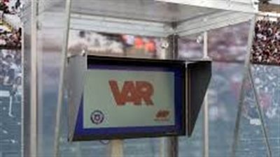 جمال الغندور يكشف تفاصيل الأزمة بين اتحاد الكرة والشركة المسوؤلة عن الفار