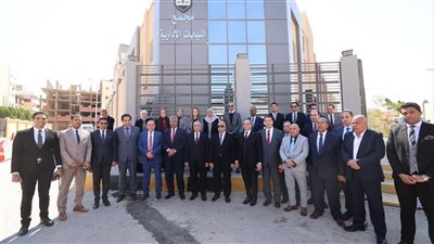 برفقة رئيس الهيئة.. وزير العدل يتفقد المكتب الفني والنيابات الإدارية بمدينة الغردقة